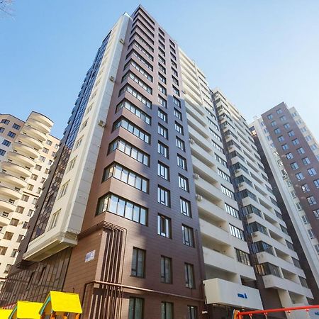 Double Skyhouse Exclusive Apartments Chisinau Exterior foto