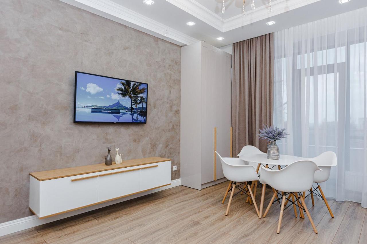 Double Skyhouse Exclusive Apartments Chisinau Exterior foto