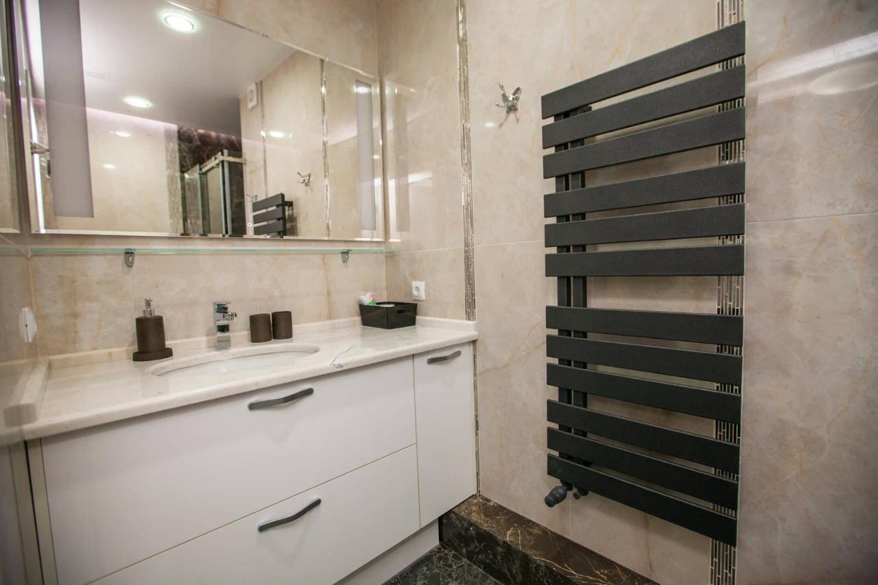 Double Skyhouse Exclusive Apartments Chisinau Exterior foto