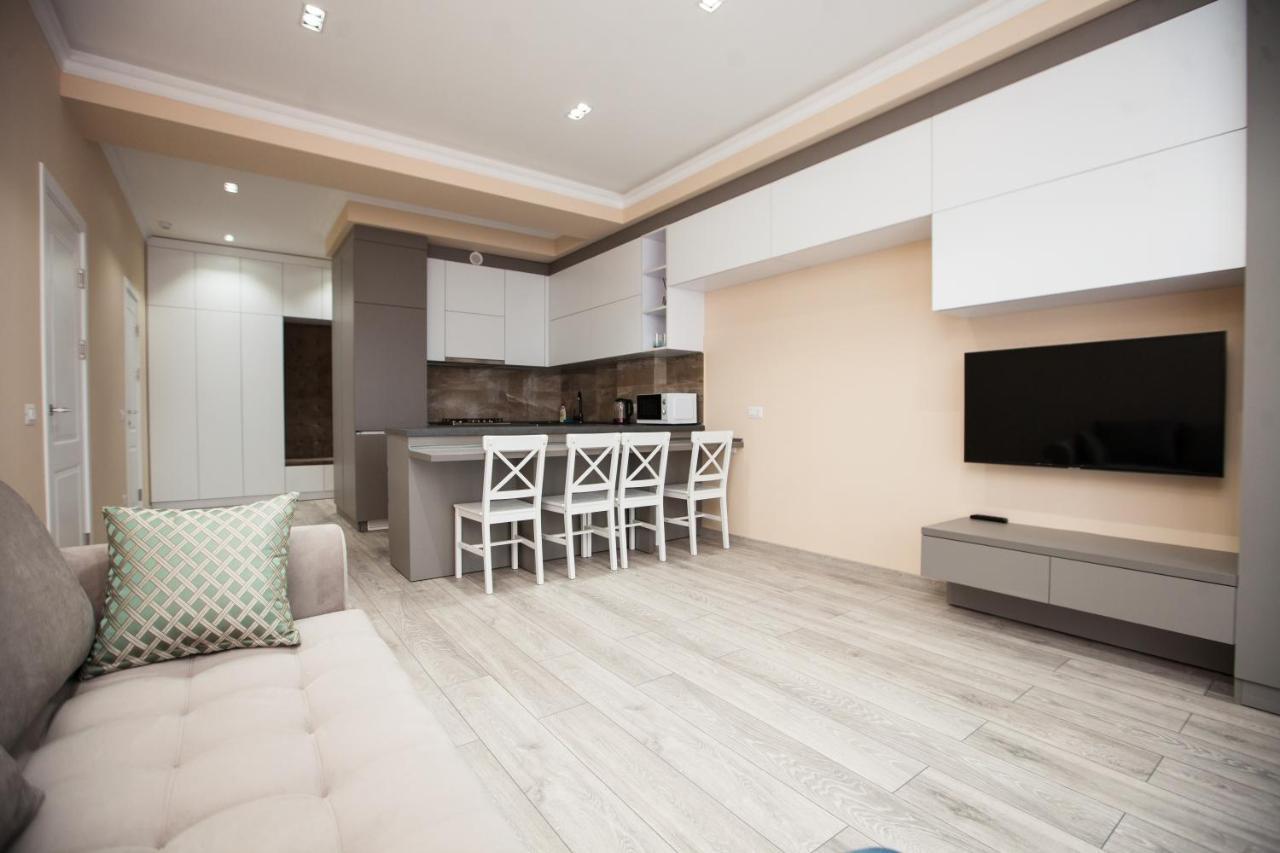 Double Skyhouse Exclusive Apartments Chisinau Exterior foto