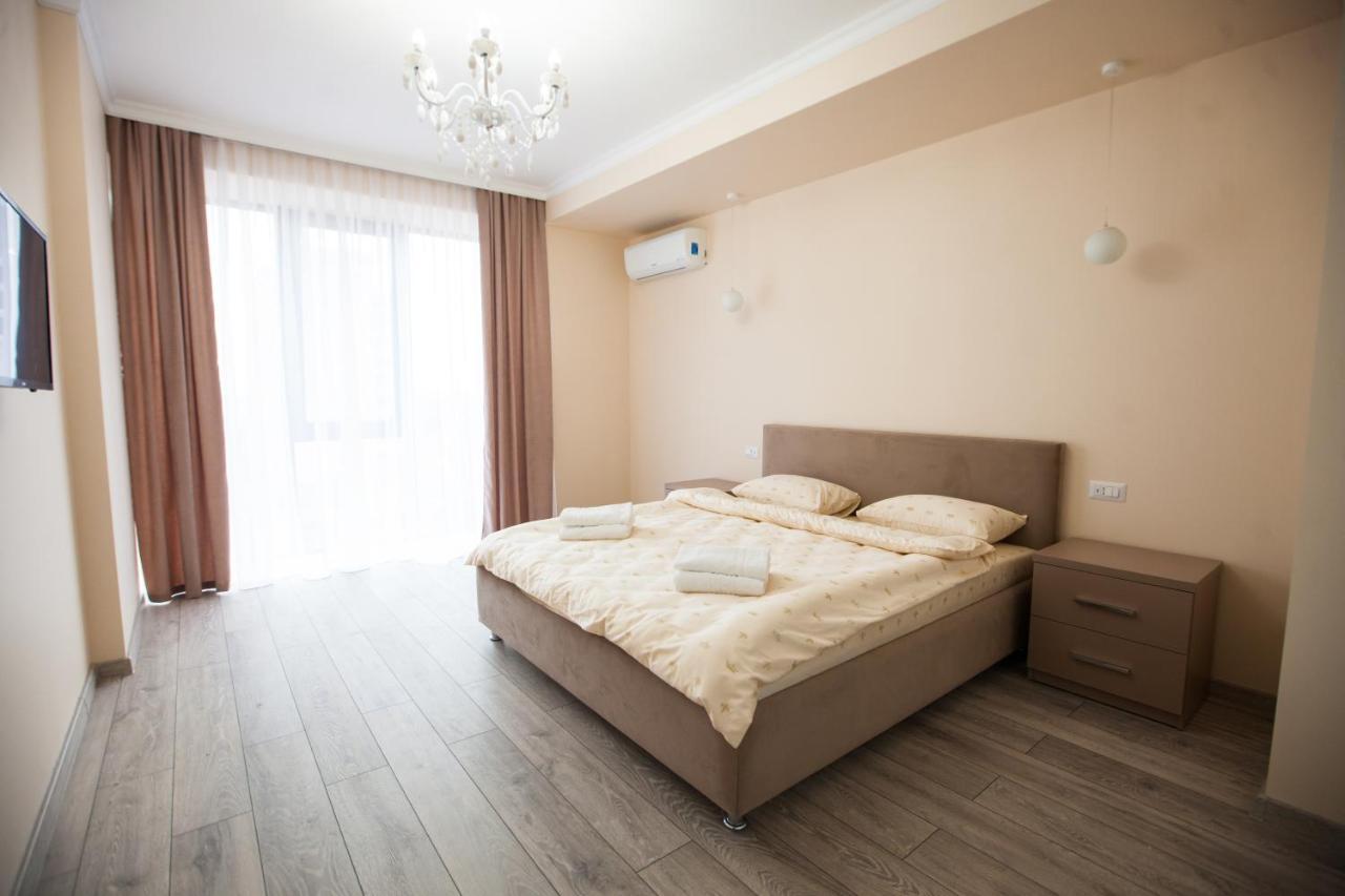 Double Skyhouse Exclusive Apartments Chisinau Exterior foto