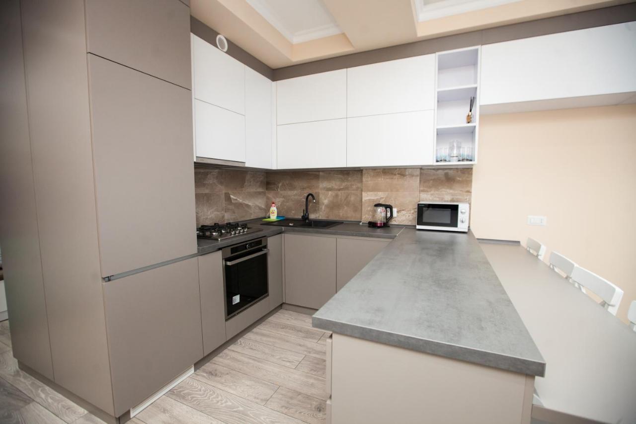 Double Skyhouse Exclusive Apartments Chisinau Exterior foto