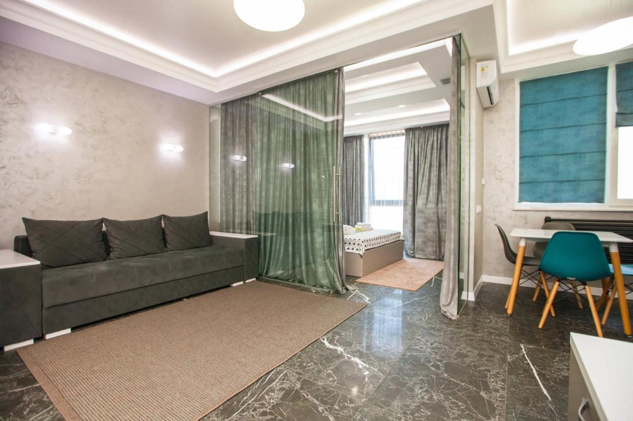 Double Skyhouse Exclusive Apartments Chisinau Exterior foto