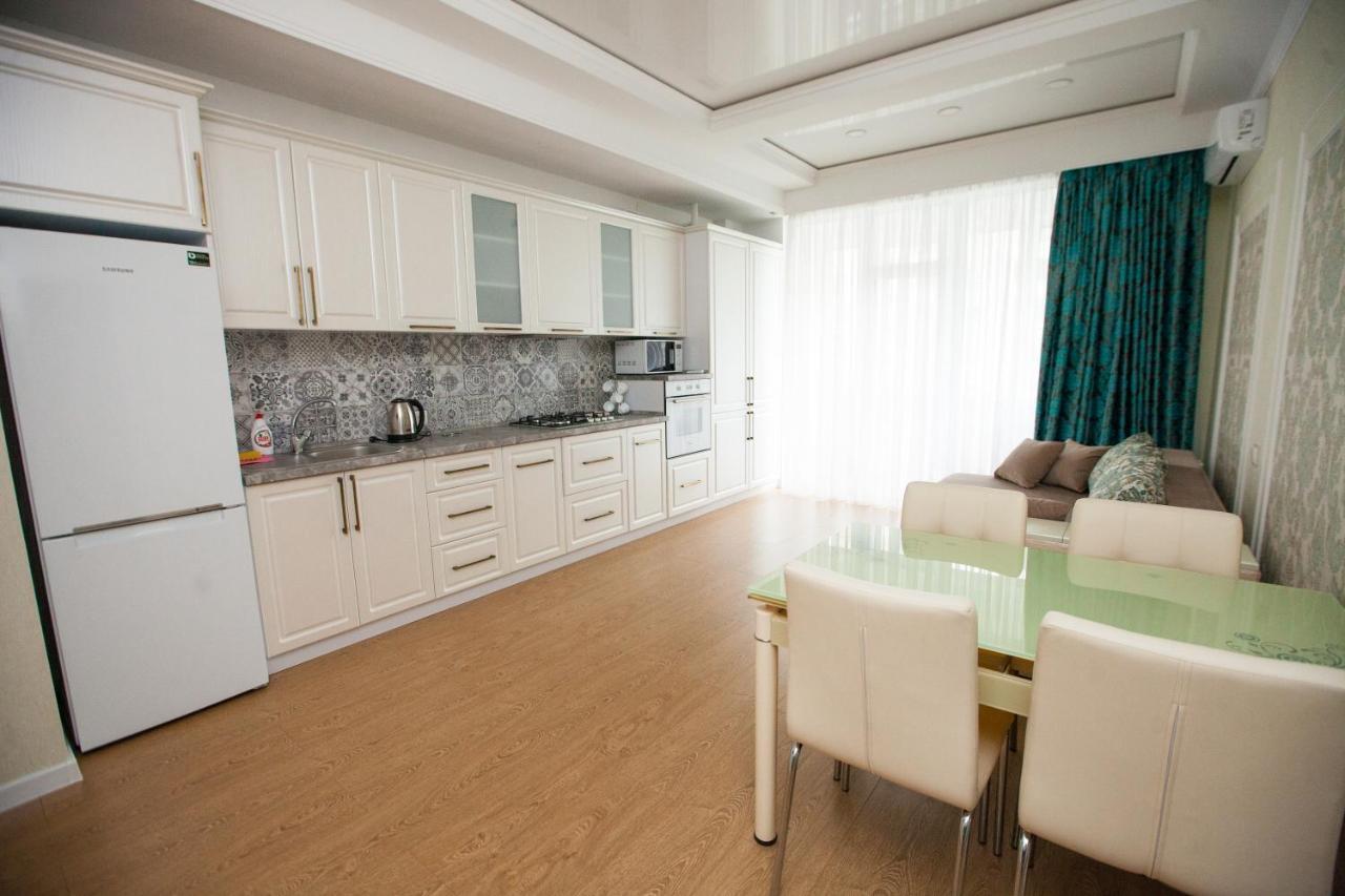 Double Skyhouse Exclusive Apartments Chisinau Exterior foto