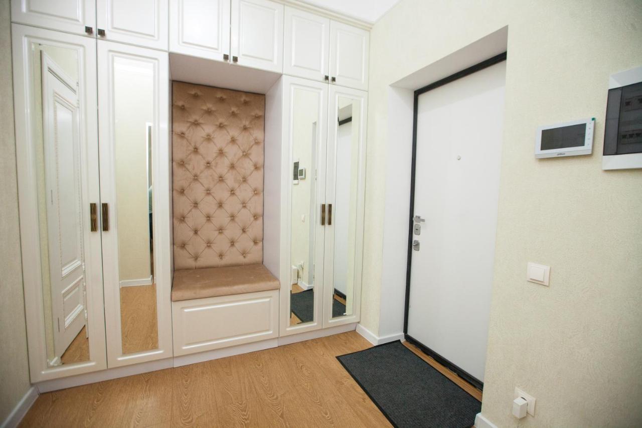 Double Skyhouse Exclusive Apartments Chisinau Exterior foto