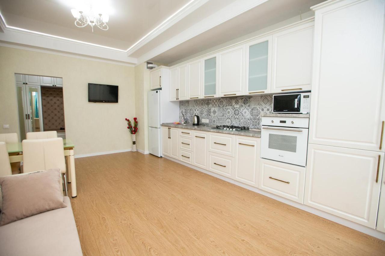 Double Skyhouse Exclusive Apartments Chisinau Exterior foto
